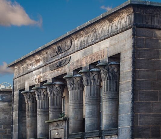 Temple Works: история льнофабрики в Лидсе и как текстильная промышленность влияет на окружающую среду