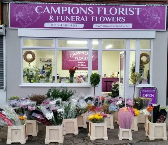 Funeral Flowers, Leeds. Campions Funeral Flower Tributes.
