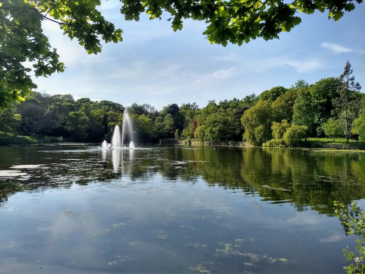Roundhay Park — Park